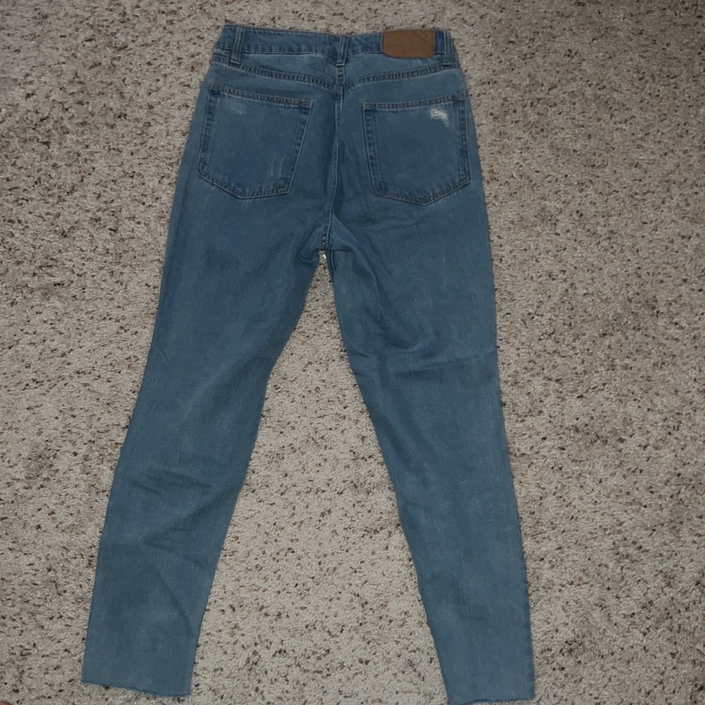 H&M Ripped Jeans - Picture 2 of 2